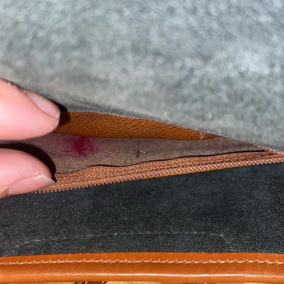 Dooney & Bourke black leather crossbody bag - Picture 11 of 12